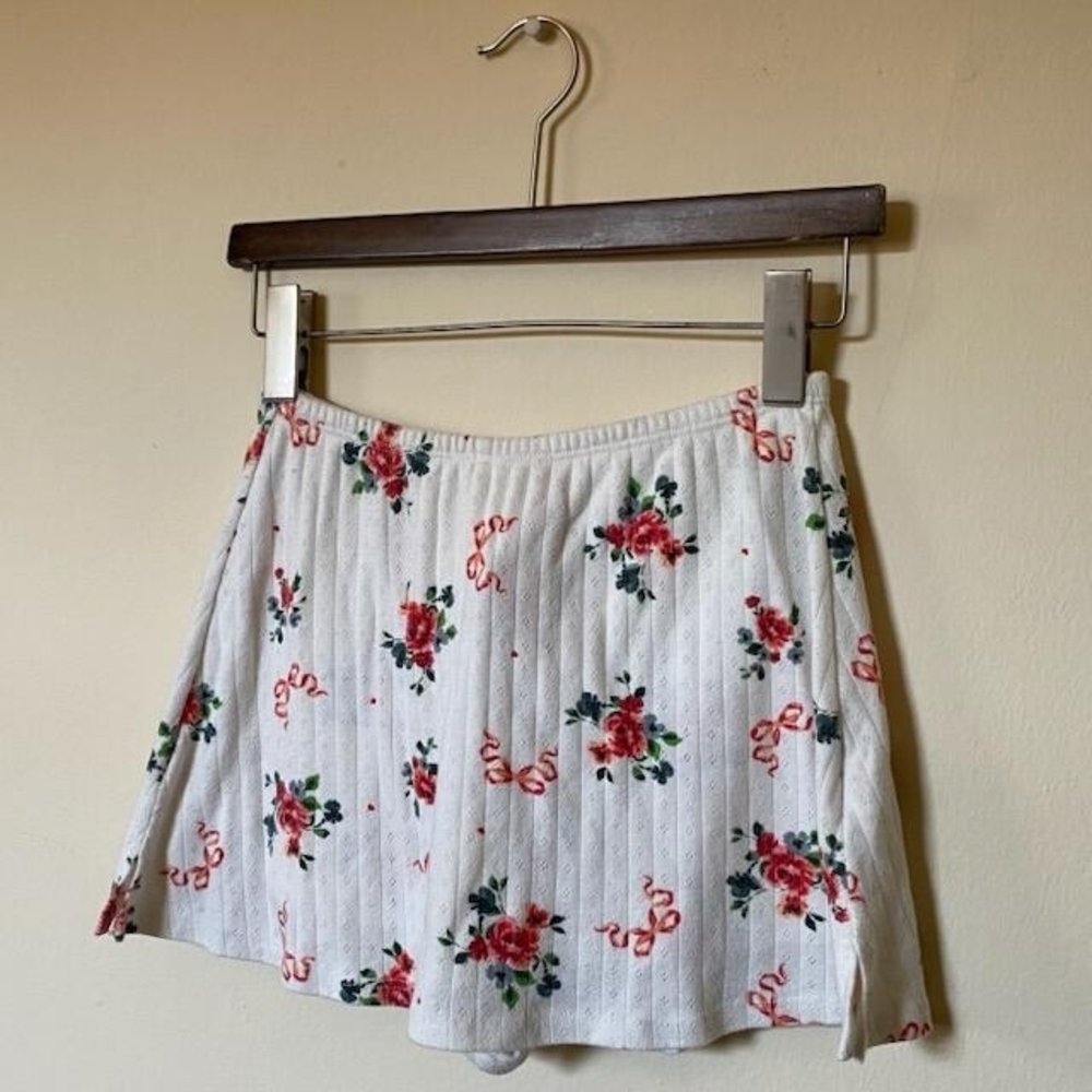 LISA SAYS GAH | Floral Mini-Skirt - Picture 10 of 12